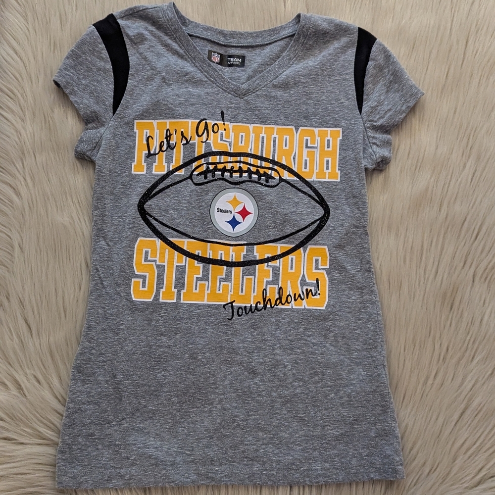 Team Apparel Pittsburgh Steelers t shirt size 8/10